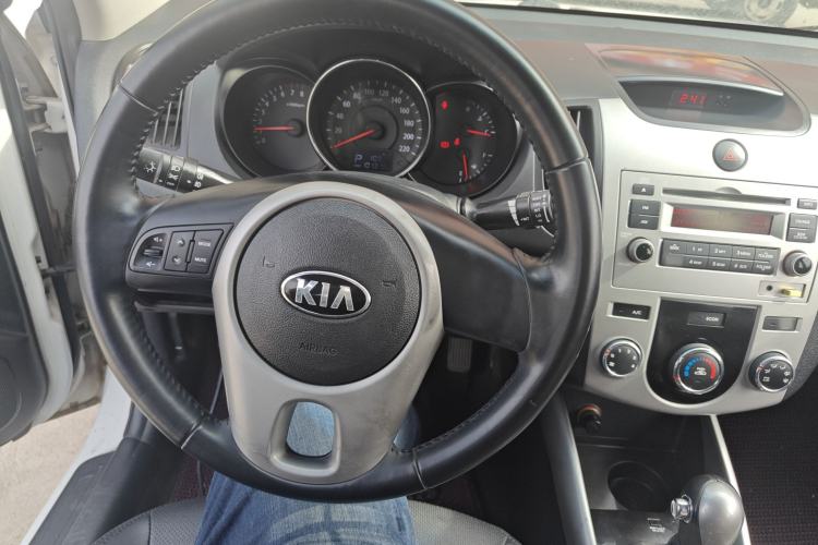 Used Kia Forte 2014 1.6L AT GLS