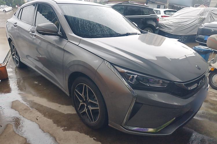 Used Dongfeng Aeolus Yixuan 2021 230T Automatic Chasing Shadow Edition Front Right 45 Deg