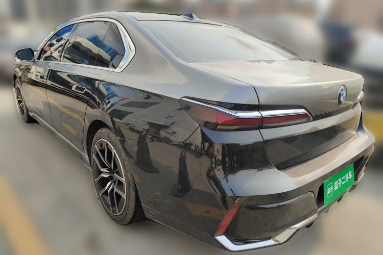 Used BMW 7 Series 2023 735Li M Sport Package Rear Left 45 Deg