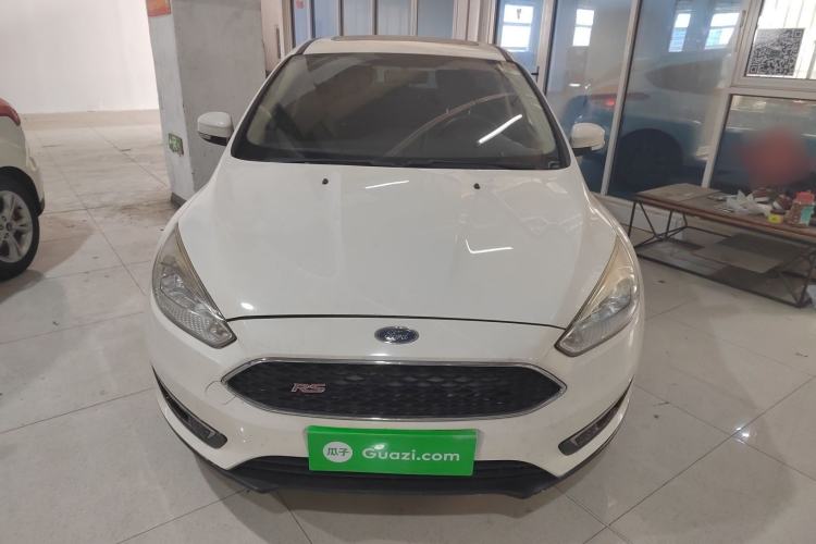 Used Ford Focus 2015 Hatchback 1.6L Manual Fashion Edition Front
