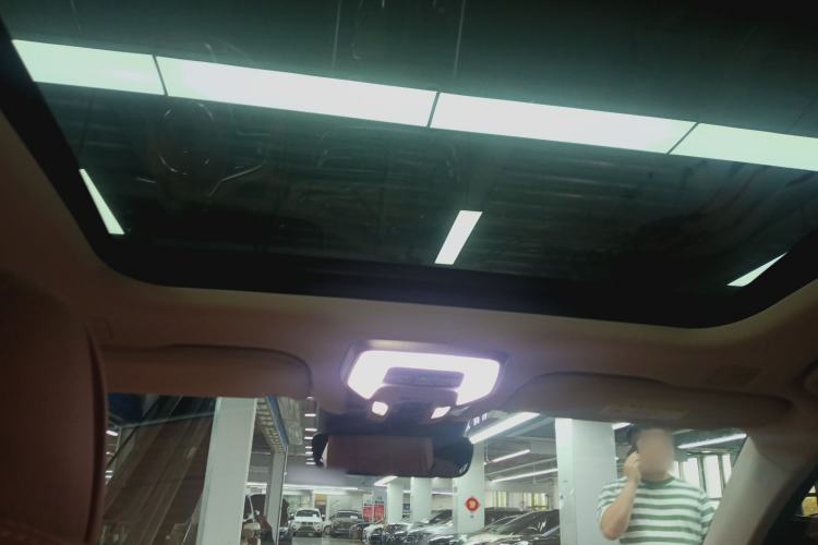 Used Hongqi H9 2022 2.0T Smart Connect Flagship Edition
