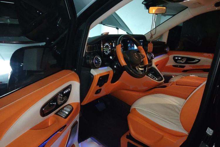 Used Mercedes-Benz Vito 2021 2.0T Business Version 7 Seats Driver Seat