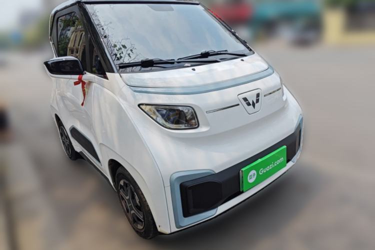 Used Wuling NAMMIEV 2021 Passion Edition Front Right 45 Deg