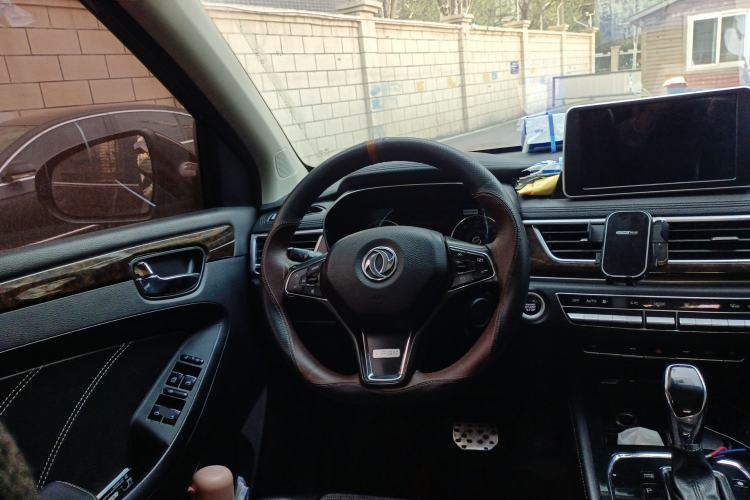 Used Dongfeng Fengon 580 2017 1.5T CVT Smart Style Model Steering Wheel