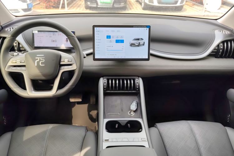 Used BYD Yuan PLUS 2025 Intelligent Driving Version 510 KM Beyond-Grade Edition Center Console
