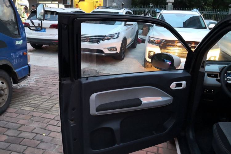 Used Chery QQ Ice Cream 2022 170km Sundae Phosphate Lithium-Ion