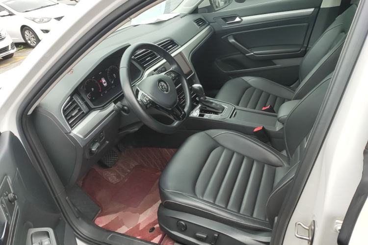 Used Volkswagen Lamando 2021 280TSI DSG Luxury Phantom Edition
