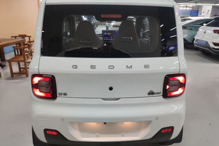 Used Geely Galaxy Panda 2024 Facelifted Panda Mini 200km Dragon Edition