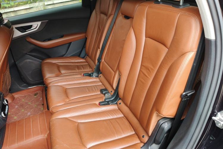 Used Audi Q7 2018 40 TFSI S line Sport Edition Left Rear Seat