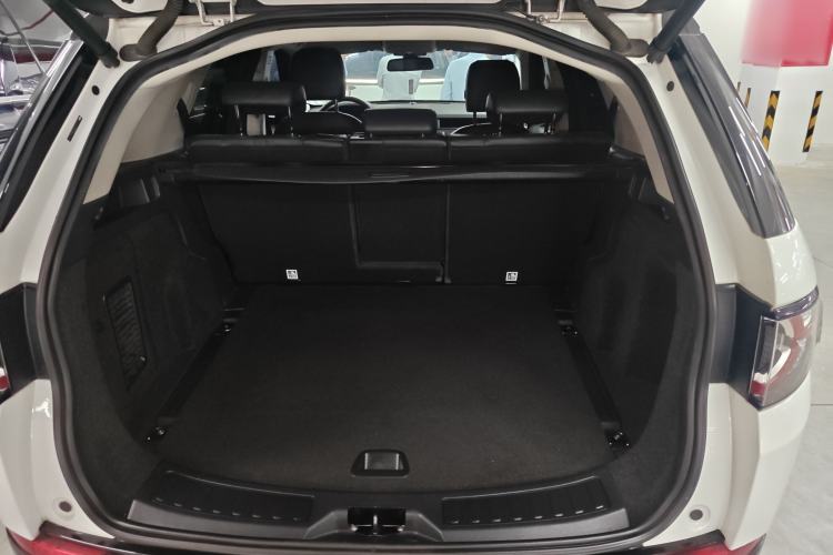 Used Land Rover Discovery Sport 2019 240 PS SE Dynamic Version China VI Standard Trunk