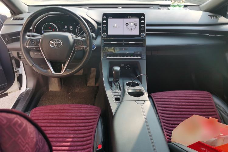 Used Toyota Avalon 2019 Dual-Engine 2.5L XLE Prestige Version China VI Standard
