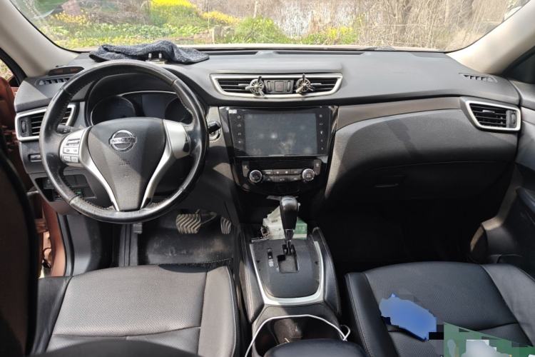 Used Nissan X-Trail 2015 2.0L CVT Comfort MAX Edition 2WD
