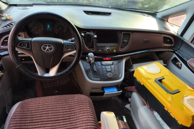 Used JAC Refine M5 2016 2.0T Gasoline Automatic Business Edition