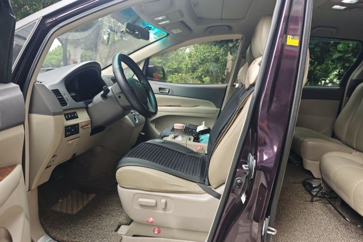 Used BYD M6 2015 2.4L Automatic Prestige Edition
