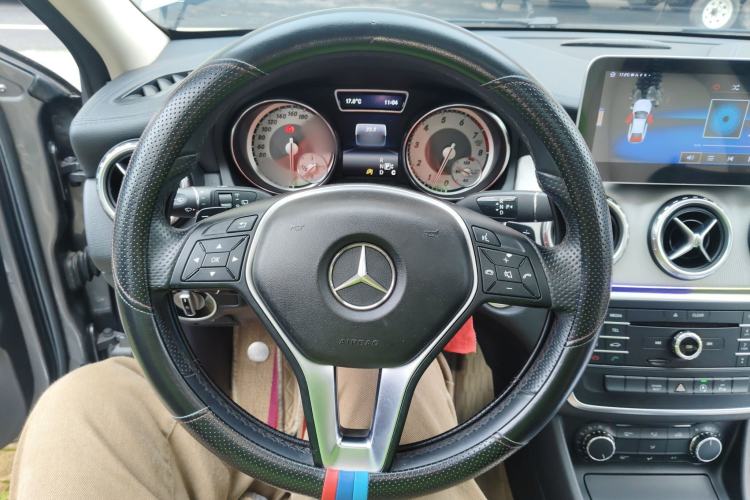 Used Mercedes-Benz GLA 2016 GLA 200 Fashion Model Steering Wheel