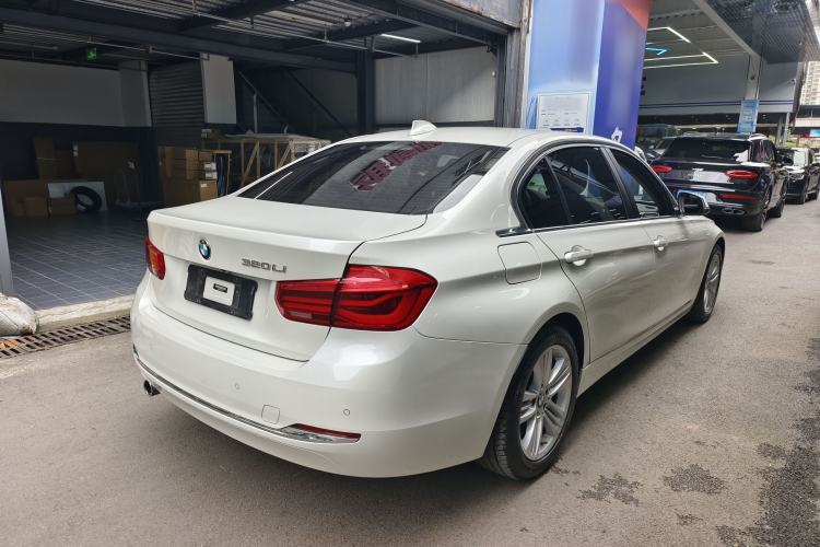 Used BMW 3 Series 2016 320Li Ambition Model
