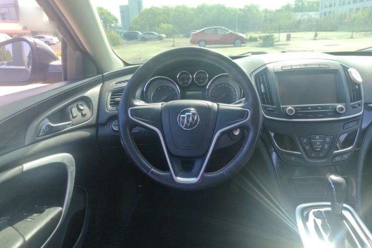 Used Buick Regal 2014 1.6T Fashionable Tech Edition Steering Wheel