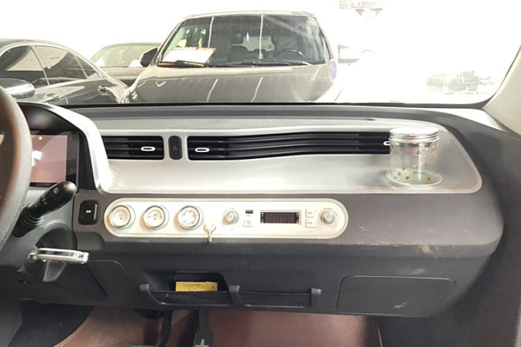 Used Wuling Hongguang MINIEV 2022 Macaron Premium Model – Lithium Iron Phosphate
