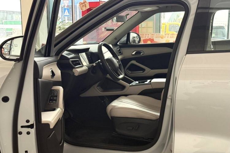 Used BYD Yuan UP 2025 Intelligent Driving Version 401 km Leading Edition