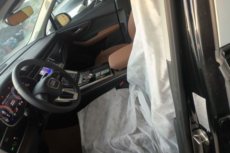 Used Audi Q7 2025 55 TFSI quattro S line Black Warrior Edition
