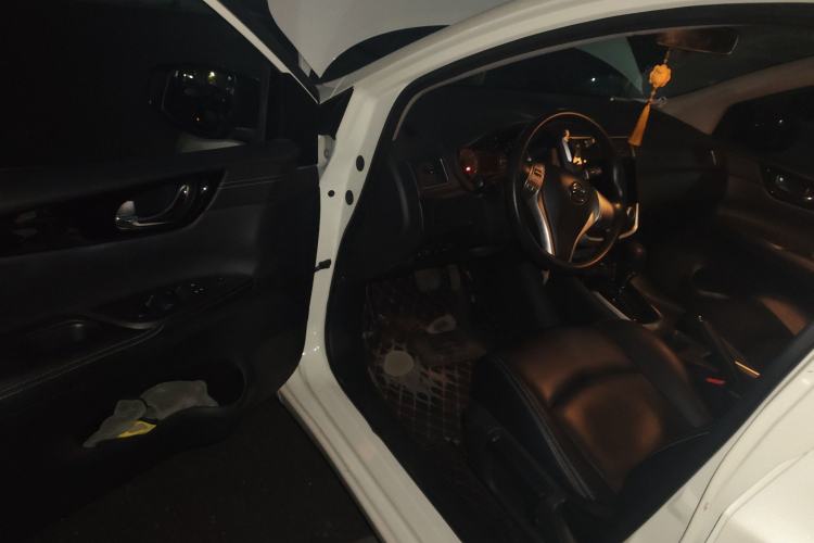 Used Nissan Tiida 2021 1.6L CVT Cool Edition
