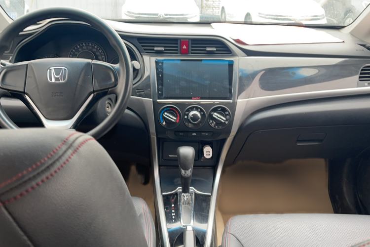 Used Honda Crider 2015 1.8L automatic comfort version