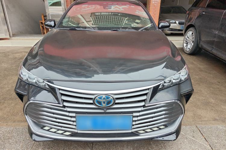Used Toyota Avalon 2019 Dual-Engine 2.5L Luxury Edition China VI Standard