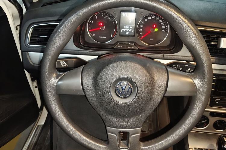 Used Volkswagen Lavida 2013 Restyled Classic 1.6L Automatic Comfort Edition