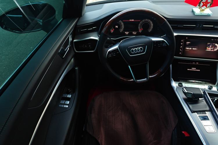 Used Audi A6L 2024 45 TFSI Prestige Dynamic Edition Steering Wheel