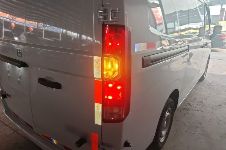 Used Farizon Xingxiang V 2025 Xingxiang V7E Smart Edition, Ewei 51.52 kWh Exterior 3