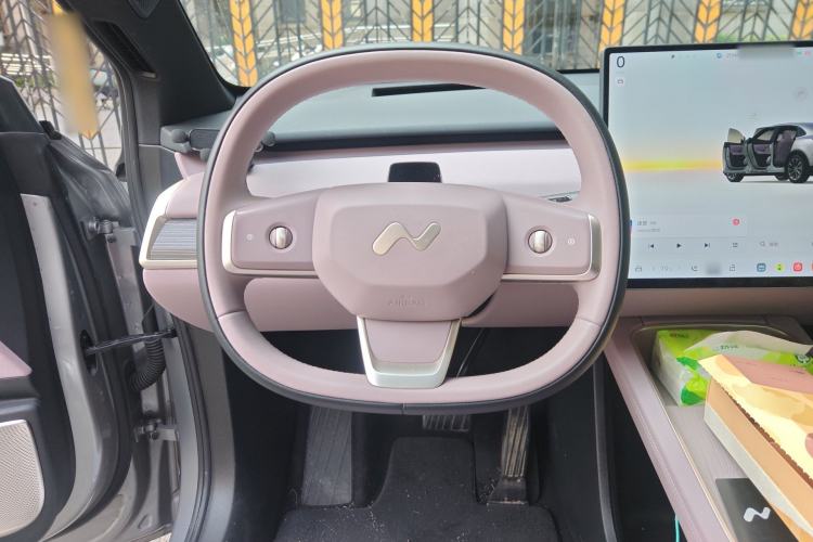 Used ONVO L60 2024 60 kWh Rear-Drive Version