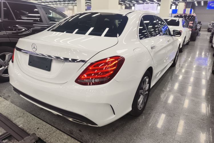 Used Mercedes-Benz C-Class 2018 C 180 L Fashion Edition Sport Version Rear Right 45 Deg