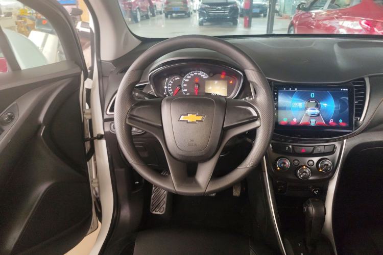 Used Chevrolet Trax 2017 1.4T Automatic Two-Wheel Drive Comfort Version Steering Wheel