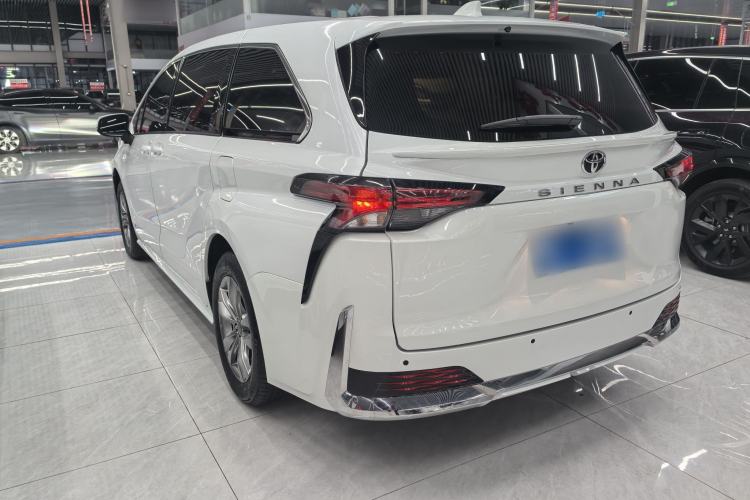 Used Toyota SIENNA 2024 2.5L Hybrid Comfort Edition