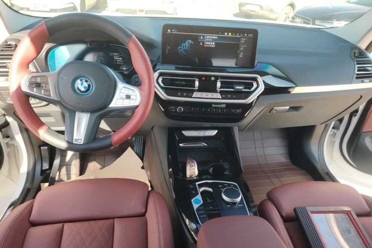 Used BMW iX3 2024 Leading Model