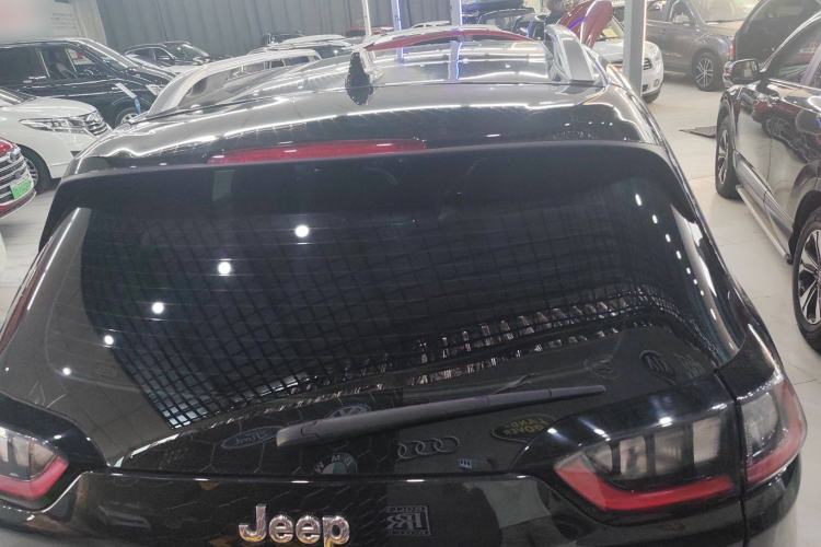 Used Jeep Cherokee 2019 2.0T Four-Wheel Drive Exploration Edition + Autonomous Driving Smart Package China V
