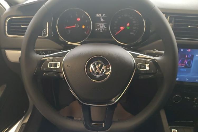 Used Volkswagen Sagitar 2018 1.6L Automatic Comfort Model
