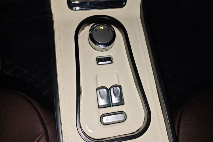 Used CHANGAN NEVO Lumin 2023 205km Xiangqin Version
