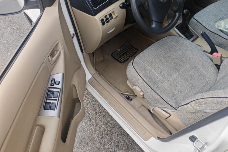 Used Toyota Corolla EX 2013 1.6L Manual Excellence Edition Driver Seat