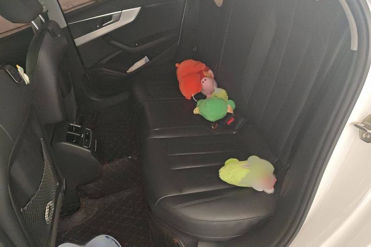 Used Audi A4L 2019 40 TFSI Fashion Edition China VI Emission Standard