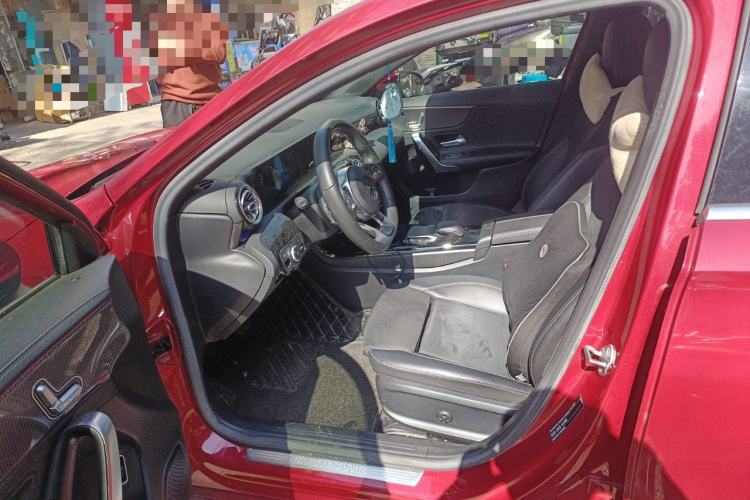 Used Mercedes-Benz A-Class 2020 Restyled A 200 L Sport Sedan Fashion Version
