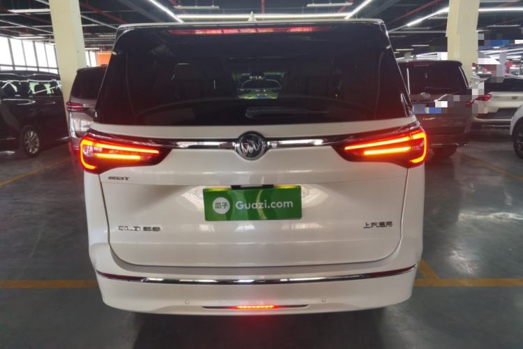 Used Buick GL8 2022 ES Landtrek 653T Luxury Edition