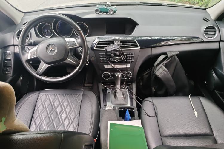 Used Mercedes-Benz C-Class 2013 C 180 CGI Classic Center Console