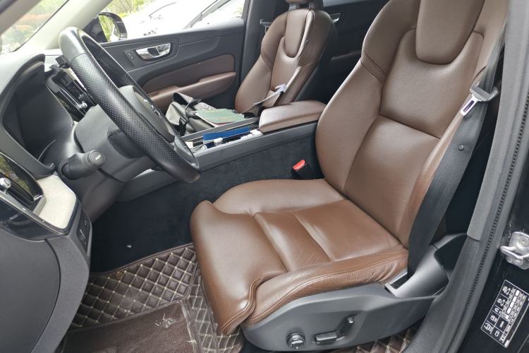 Used Volvo XC60 2018 T5 4x4 Zhiya Luxury Edition Left Front Seat