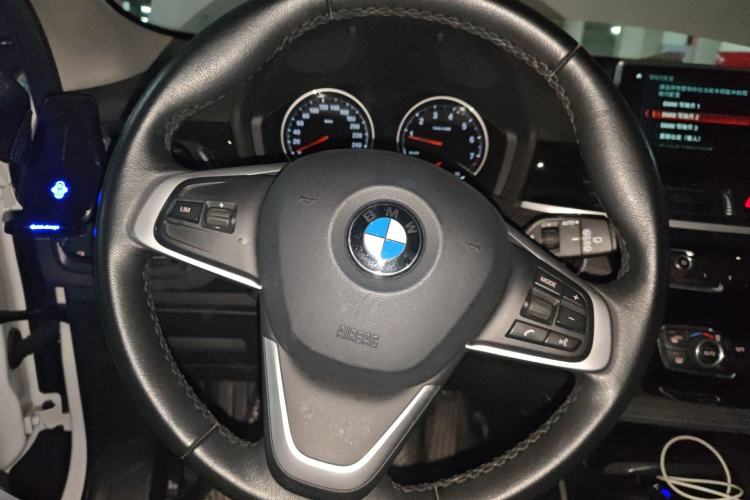 Used BMW X2 2019 sDrive25i Leading Edition M Sport Package China VI Steering Wheel