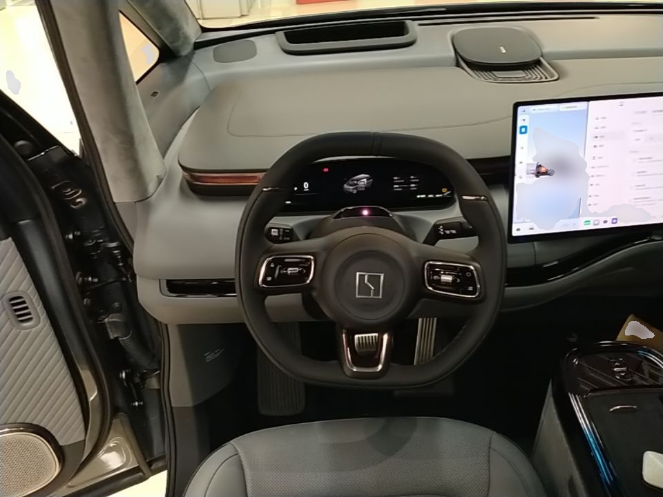Zeekr MIX 2025 Intelligent Driving Version — снимка 13