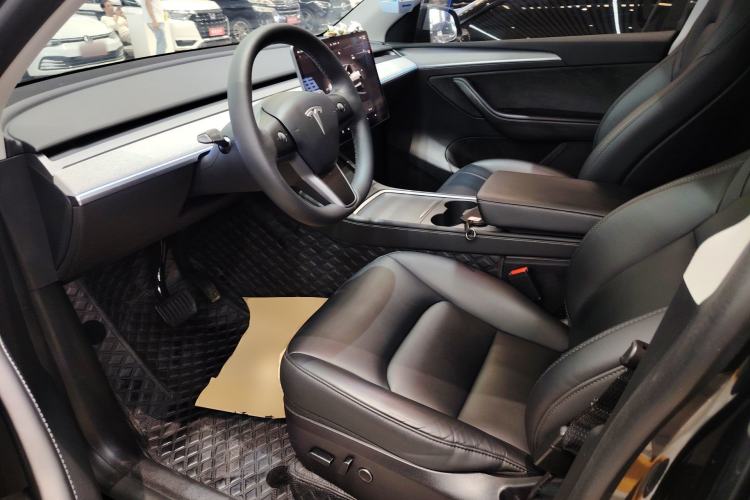 Used Tesla Model Y 2024 Rear-Wheel-Drive Version Left Front Seat