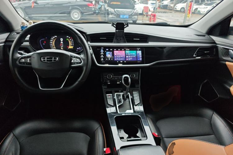 Used Geely Auto Emgrand GL 2020 1.4T CVT Luxury Model Center Console