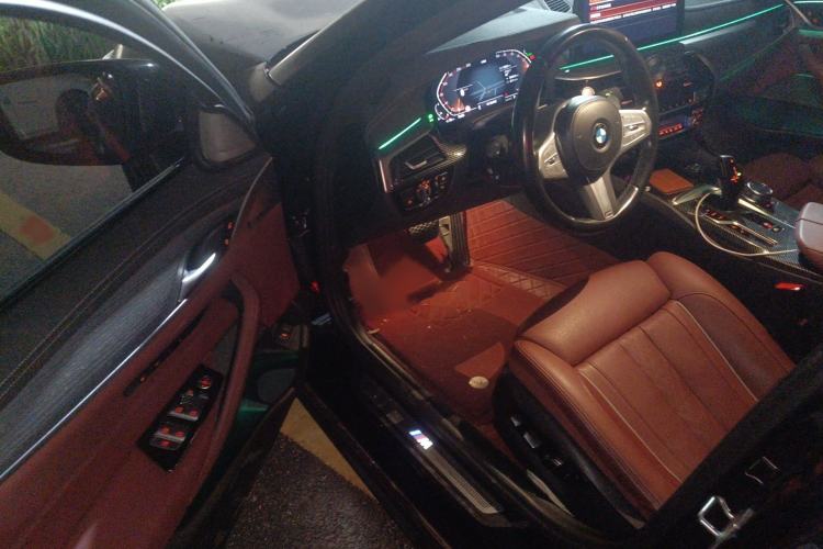 Used BMW 5 Series 2023 530Li Luxury Edition M Sport Package Interior 3