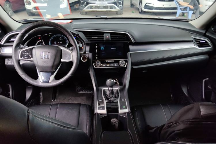 Used Honda Civic 2016 220TURBO Manual Luxury Edition
